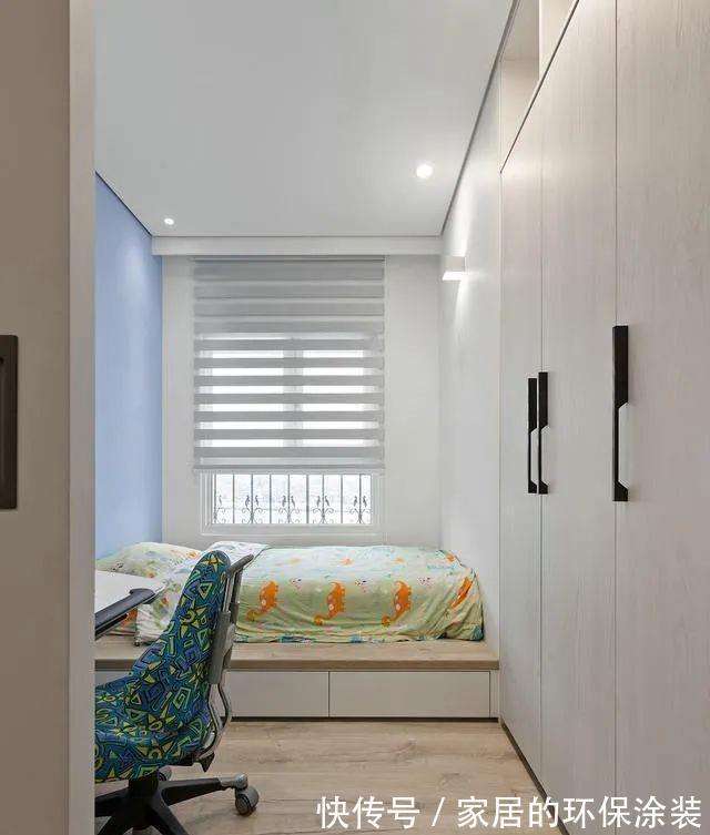 收纳|沙发不靠墙加5㎡收纳区,玄关连餐厅全装柜,100㎡住出豪宅感