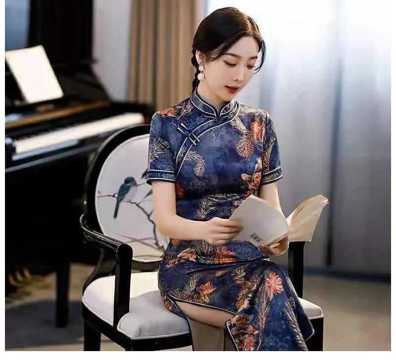 旗袍|旗袍女人的气质感,能让女性的高级感展现到极致,均与年龄无关!