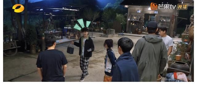 尾声|《向往》临近尾声，张艺兴首次带气氛失败，何炅黄磊应对方式不同