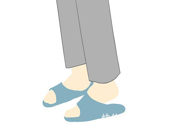 高跟鞋|比高跟鞋更伤脚的鞋子!医生给出了原因,希望你最好永远都别穿