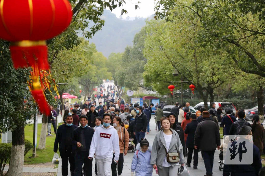 春节假期东钱湖接待游客超49万人次，旅游营收超4480万元