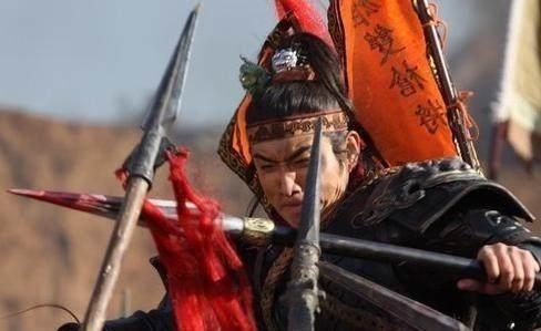 霹雳火#梁山“五虎将”中的水货,武艺平平屡战屡败,堪称梁山的耻辱