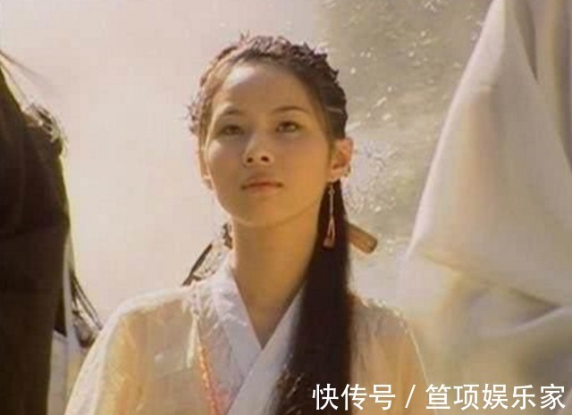 黄衫女子$倚天中,张无忌与赵敏分手后,娶了自己的师傅,实力远胜张三丰