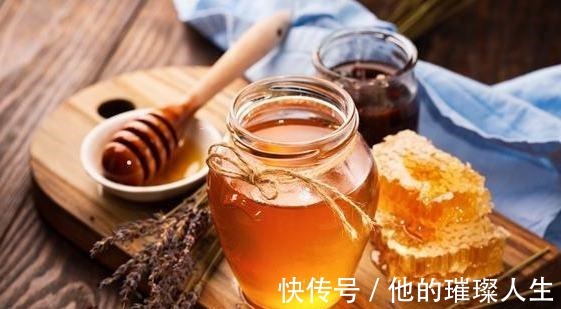 美白|红霉素软膏加它涂抹脸部,不出15天淡斑又美白,赶紧去备上一支!