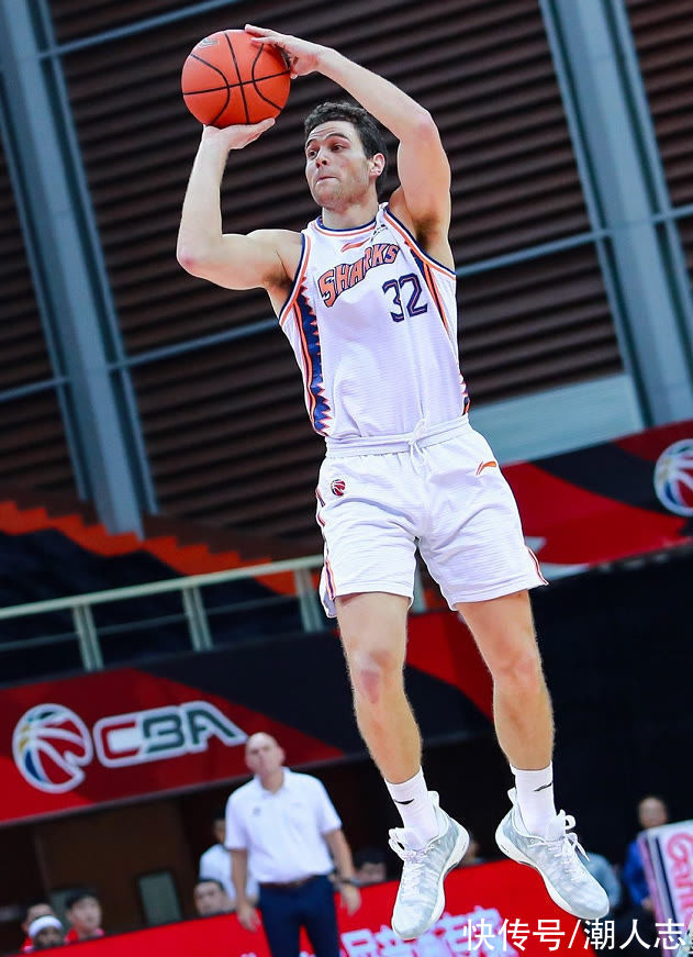 颜值 鞋不可貌样?这5款被“颜值”耽误的国产球鞋,性能真的不输Nike