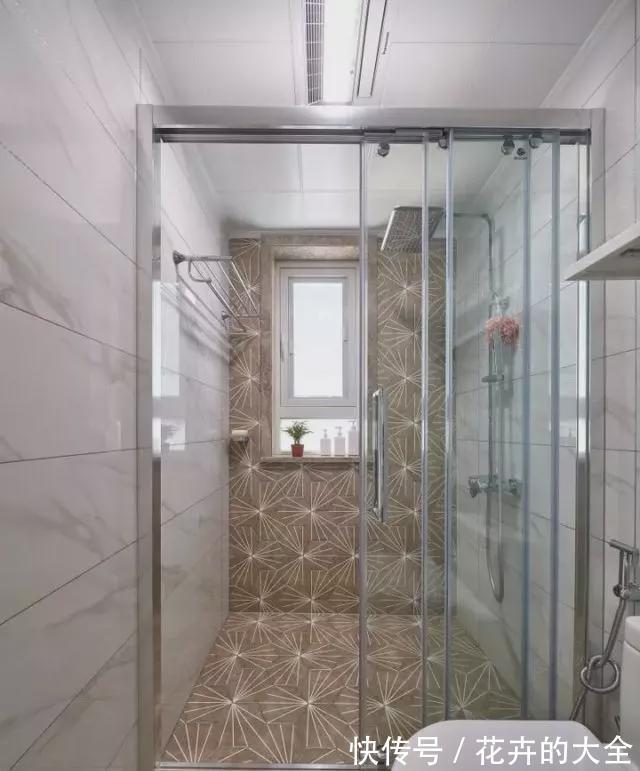 储物|70平米小户型,全屋简洁清爽又雅致,到处都打满了柜子,储物超强