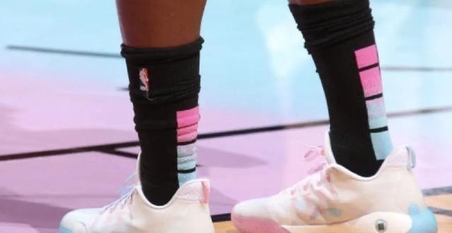 protro 球星上脚|巴特勒上脚新配色!塔图姆这双骚气!