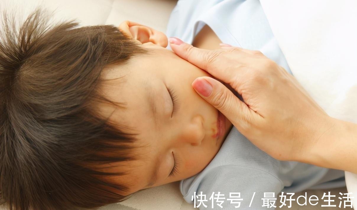 睡眠质量|中国第一巨人鲍喜顺不听医生劝告，执意生下一子，一家现状如何
