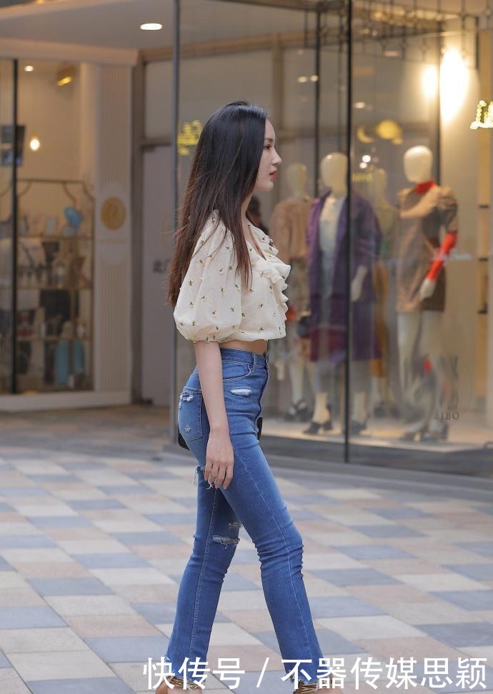 勇气|街拍 个性牛仔裤, 没身材没勇气还真不敢穿