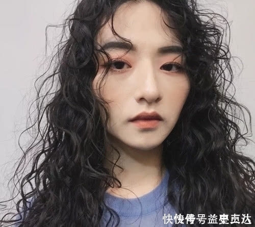 发型|这3种女生发型,直男''极反感'',你却认为很有个性,难怪没异性