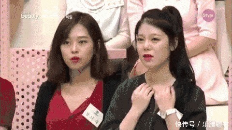 涂抹|女明星们从头到腿都在“化妆”锁骨涂高光,连耳朵都画上了腮红