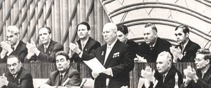 场面|赫鲁晓夫为救儿子性命，向斯大林求情，场面有多卑微？