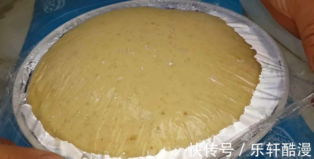 面粉|3个鸡蛋，1斤面粉，大刀一切，松软香甜不刷油，我家一周吃五次