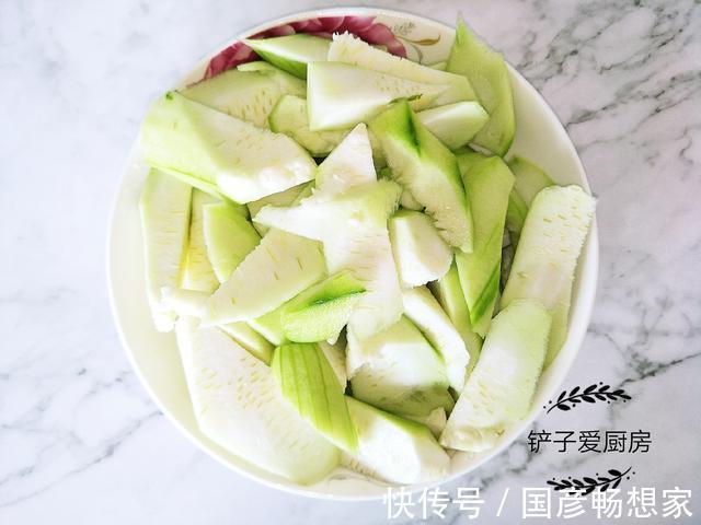 肉汤|宁可不吃菜,也要喝这汤,它被称为“素中之王”,比肉汤还好喝