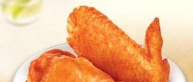 一大瓶百事可乐能倒几杯肯德基的可乐看完你会恍然大悟