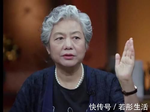 孩子们|3岁前,孩子若有这些“坏习惯”是变聪明的表现,家长不要随意制止