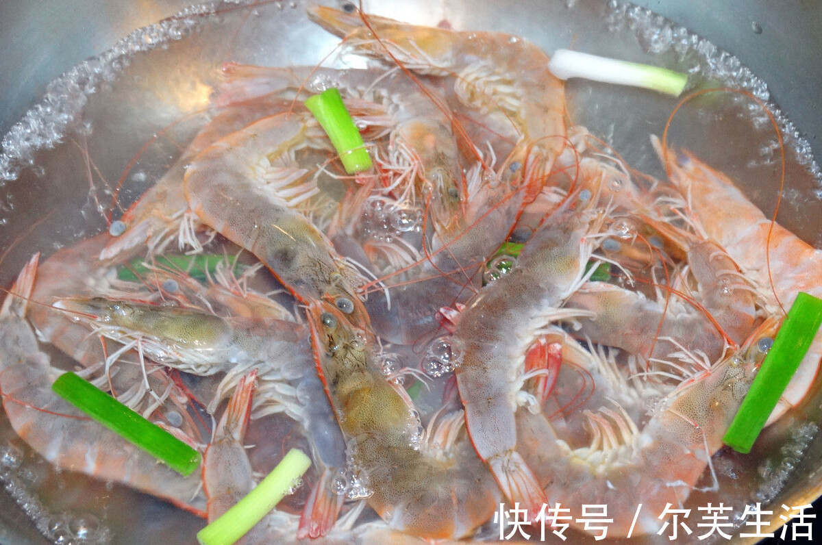 蒸鱼豉油|煮虾需要煮多久？记住这2个时间，煮好的虾又鲜又嫩，没一点腥味