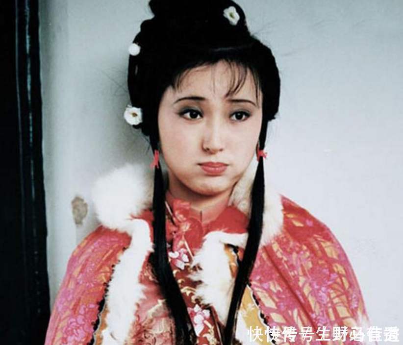 薛宝钗|端庄大气、举止娴雅,她才是《红楼梦》大观园里的“群芳之首”!