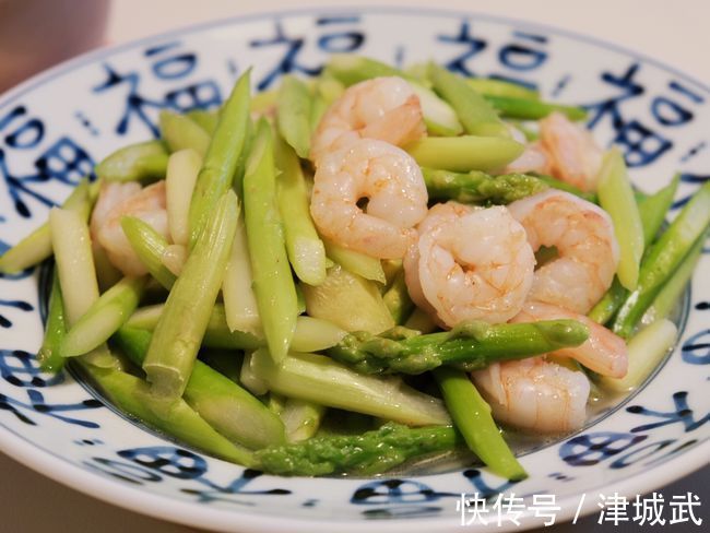 三菜一汤,有荤有素,网友:这搭配,会过日子