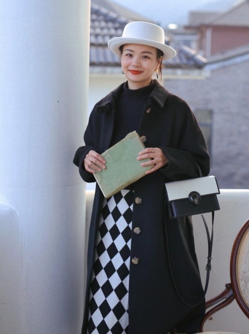 棕色 入冬第一件单品,怎么少的了“毛呢外套”?气质女人都有了