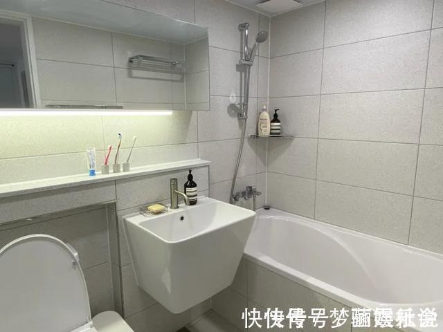 电视柜|90后夫妻坚持自律,新房住三年依旧一尘不染,装修风格引人学习