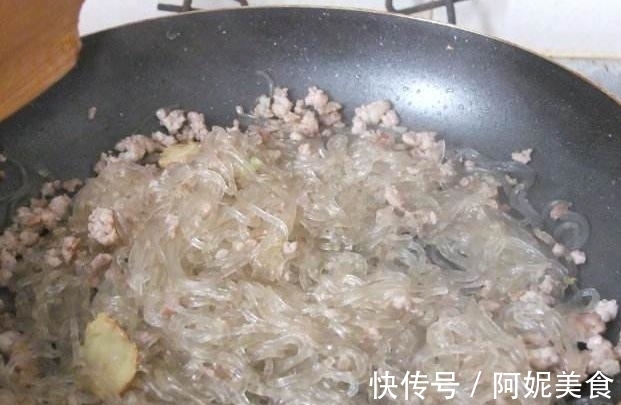 炒粉|粉条一炒就成团？老火夫说漏嘴：记住2点，粉条根根分明，不粘锅