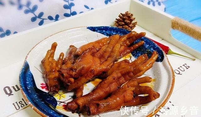 鸡爪这么做最好吃,麻辣鲜香,下酒下饭两相宜!