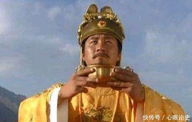 摘掉|朱元璋吃饭时发现碗里有头发，御厨马上摘掉帽子道：我是光头