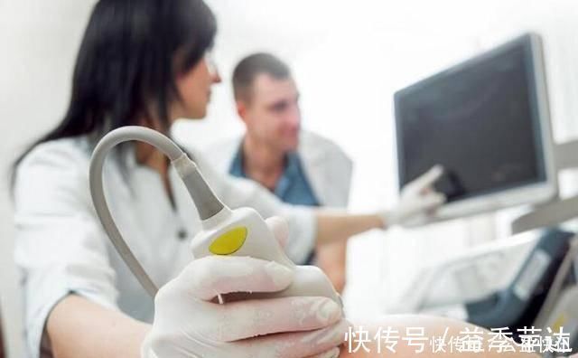 老一辈人|45岁高龄产妇为要儿子用“命”生三胎,看到胎儿后,医生摇了摇头