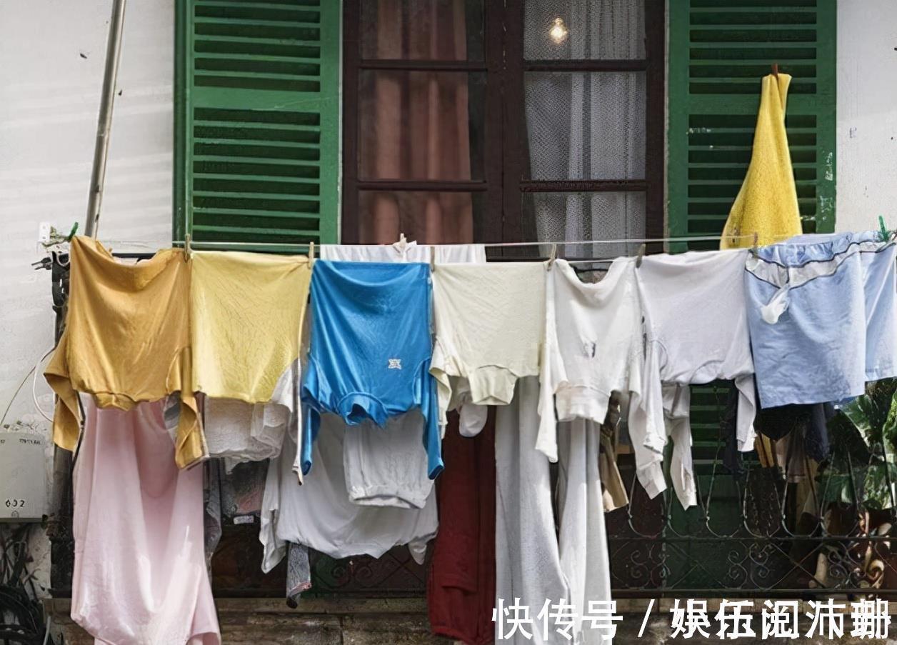 被子|出差发现一户高层这样晾晒衣服,设计得真有才,拍下来回家照着学