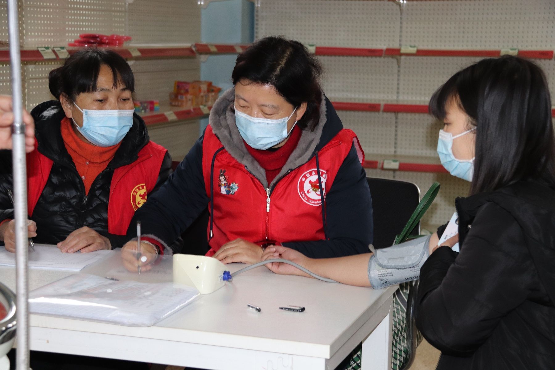 送下乡|【我为群众办实事】 麒麟区妇幼保健院开展国家免费孕前优生健康检查送下乡活动