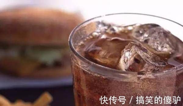 失眠|经常失眠的人，晚餐最好别碰4种食物，睡眠质量会越来越好