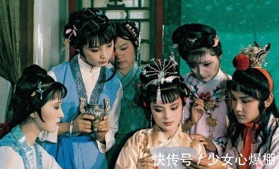 宝玉|《红楼梦》里贾母最疼的并不是宝玉，而是他！