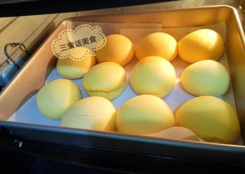 6两面粉，4个鸡蛋，不加一滴水，喜庆小饼这样做，比蛋糕还要香