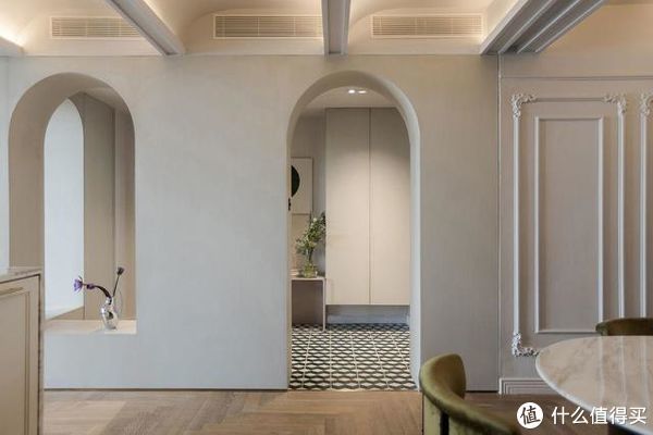 夫妻|成都夫妻家中的高级场面：凭一个楼梯就圈粉无数，职住一体太爽了