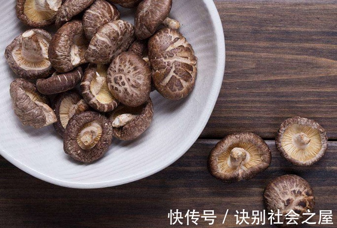 食物|吃黄瓜会让肝脏受负担?医生建议:多吃这4个食物,肝脏才更健康