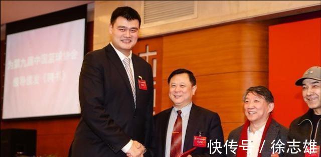 cb姚明的掌门位置无人撼动,CBA是否要学中超?赵睿到底怎么了?