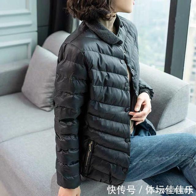 今年又出一外套,叫“小棉衣”,上身后特别显洋气,暖和又不贵