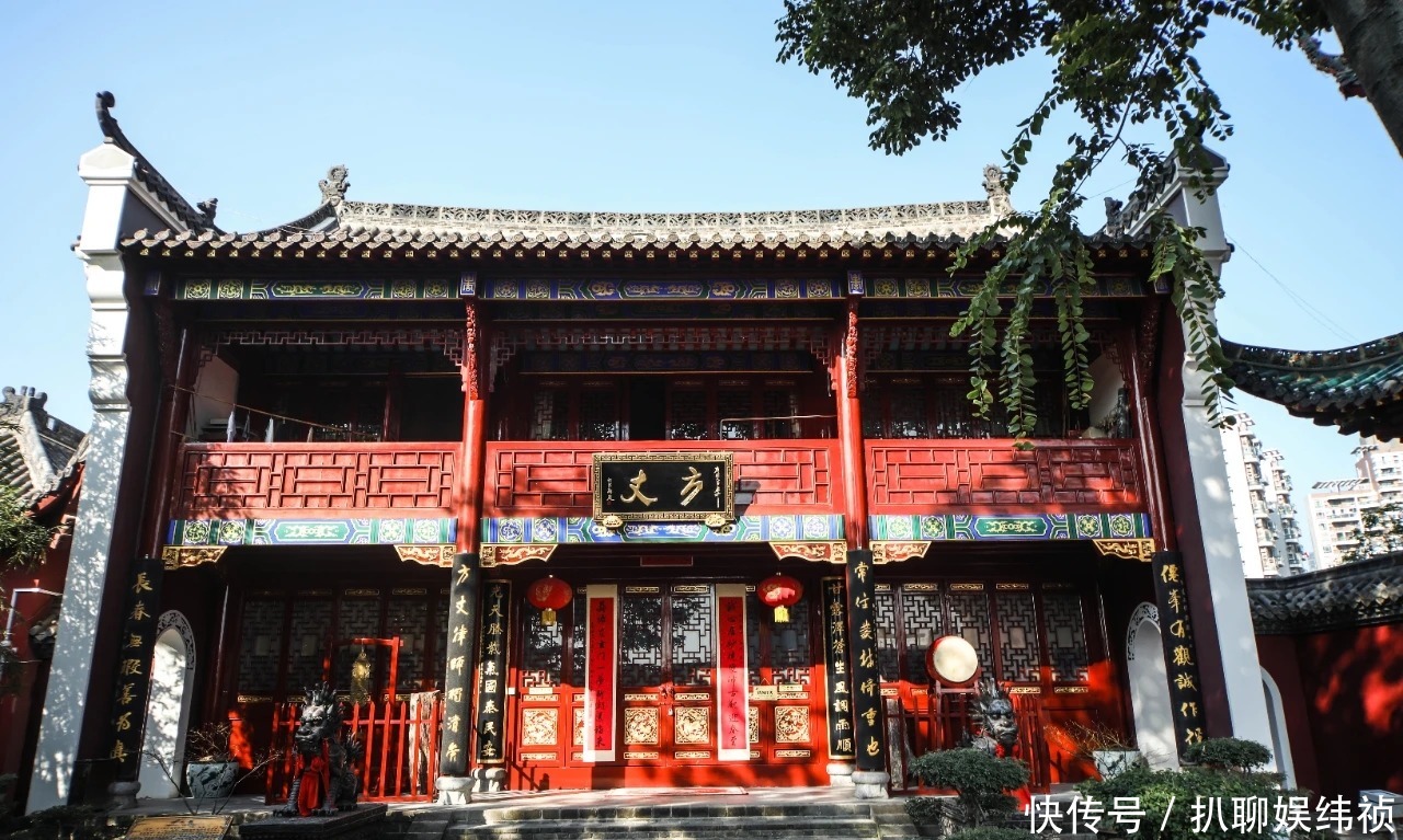 道家智慧以宽怀容纳卑劣,才是高于世俗的涵养