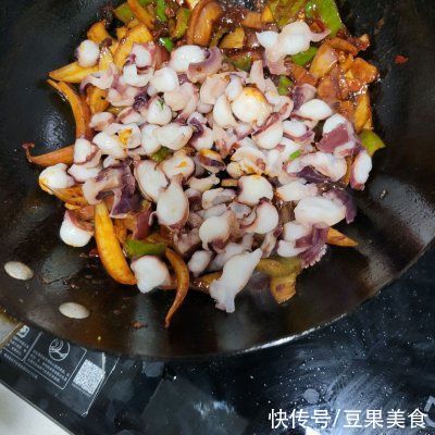 好吃的辣炒章鱼足是这样做的,营养美味,看一遍就会