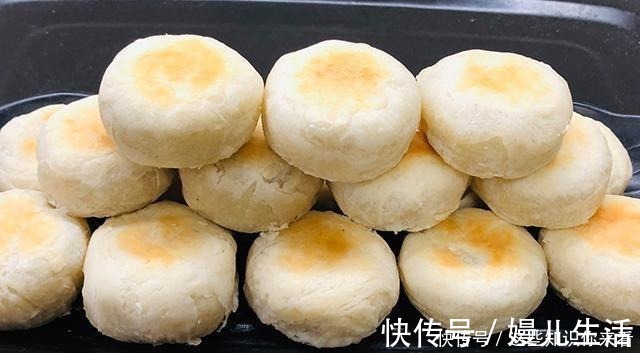 玉米油|教你做绿豆糕，甜而不腻，酥香掉渣，孩子爱吃，简单一次就成功