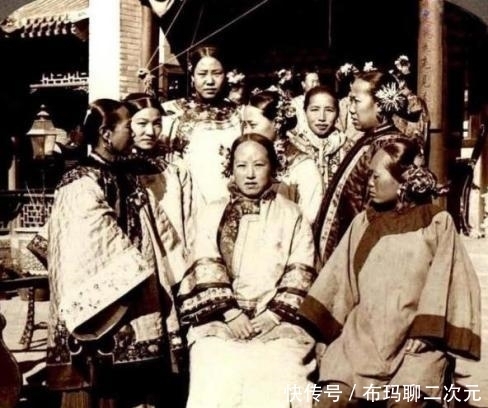 夫多妻|解放后推行一夫一妻,那漂亮的姨太太怎么处理?现代人听了笑开花