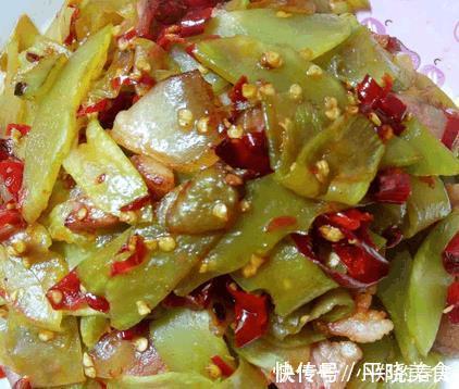 莴笋炒腊肉|莴笋, 还是这样做出来的好吃, 不信你试试就知道了