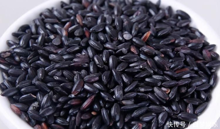 女性|女性担心自己老太快，可以多吃3种食物，排毒养颜、淡化皱纹！