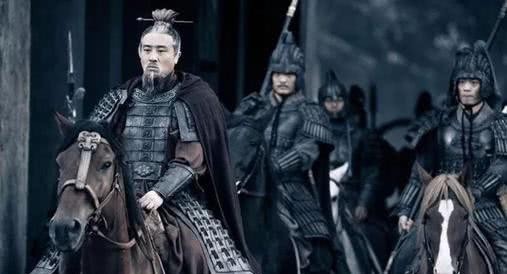 马超|演义中张飞与马超打成平手，历史上两人谁厉害？