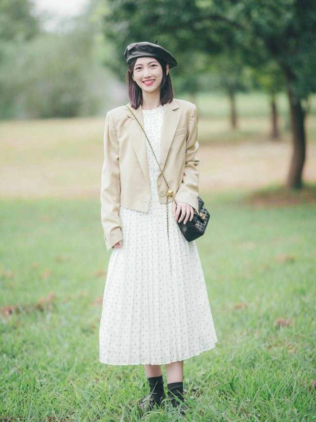 层次感|初秋这样穿明明很简单，但气质与高级并存，照着穿就能做到很洋气