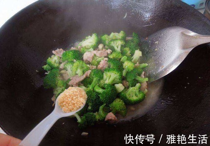 核苷酸|鸡精和味精到底哪种危害大好多人都错了,看完后明白了别再乱买