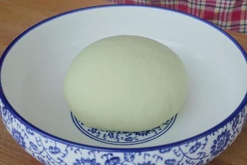  好吃|夏天，遇到此菜别手软，2块钱一斤，用它来包饺子，特好吃