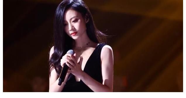 伍珂玥颜值有多高？图5道出真相，难怪观众喜欢她