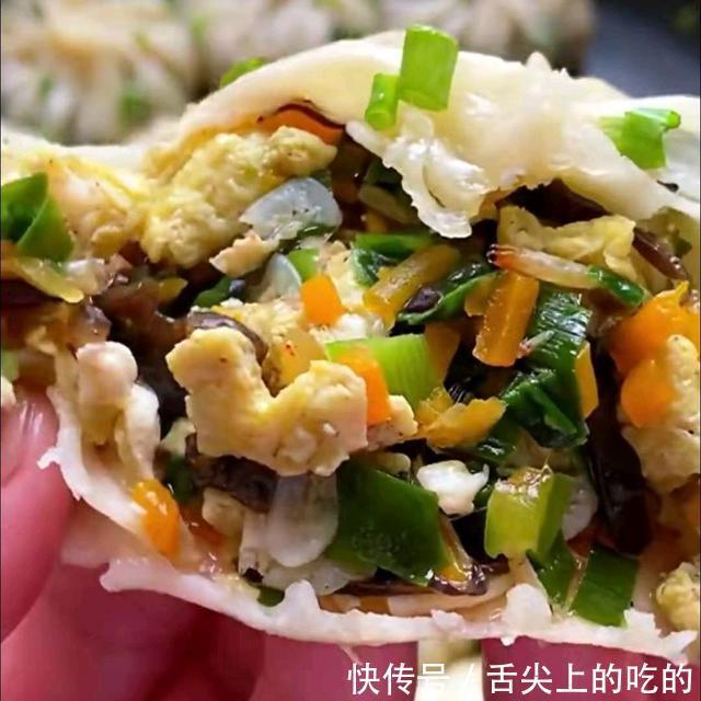 饺子皮|天热我就爱吃这种包子，简单省力，一煎就可以，一周吃六次都不腻